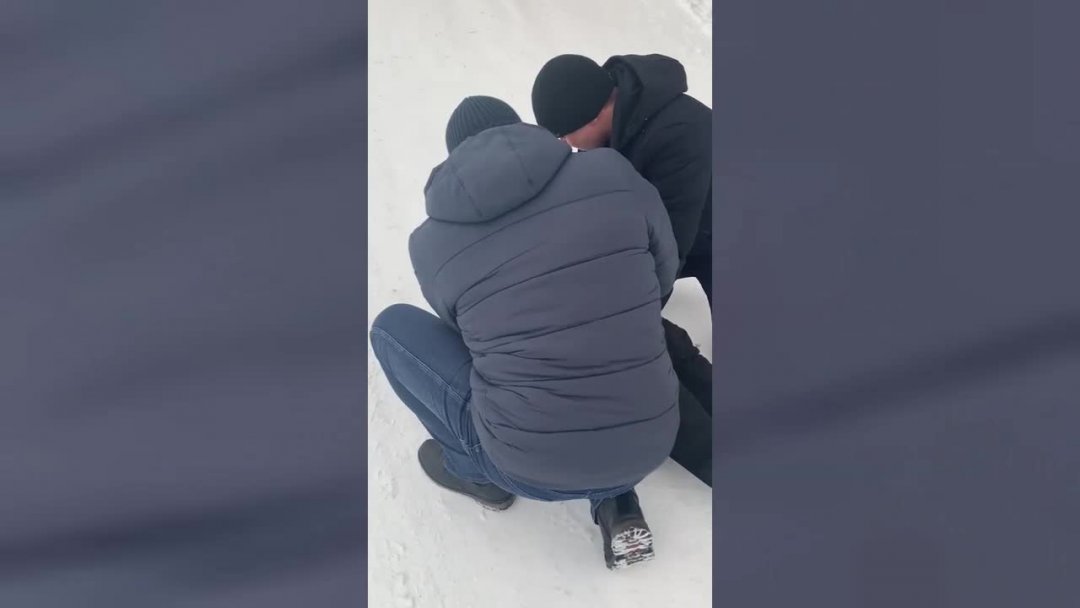 В городе Железногорск-Илимский полицейские задержали предполагаемого наркосбытчика