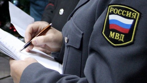В Железногорске-Илимском полицейские поблагодарили местного жителя за оказанную помощь в розыске без вести пропавшего человека